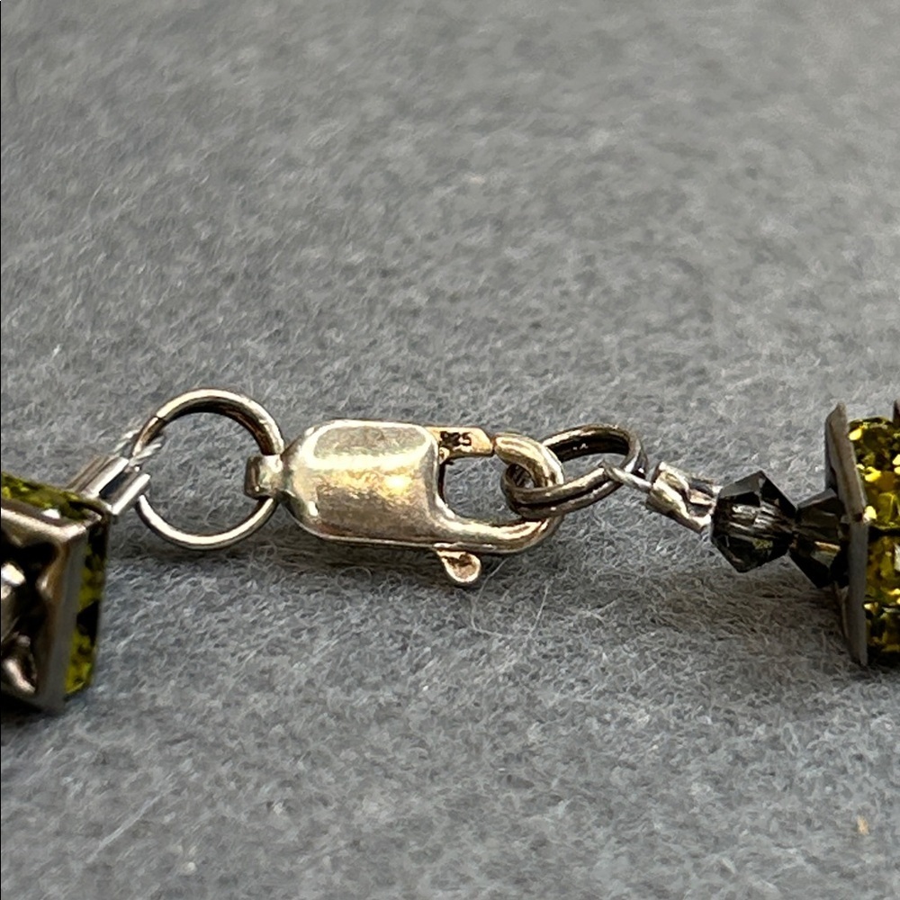 Elegant 925 Silver and Green Crystal Beaded Bracelet - Picture 3 of 6